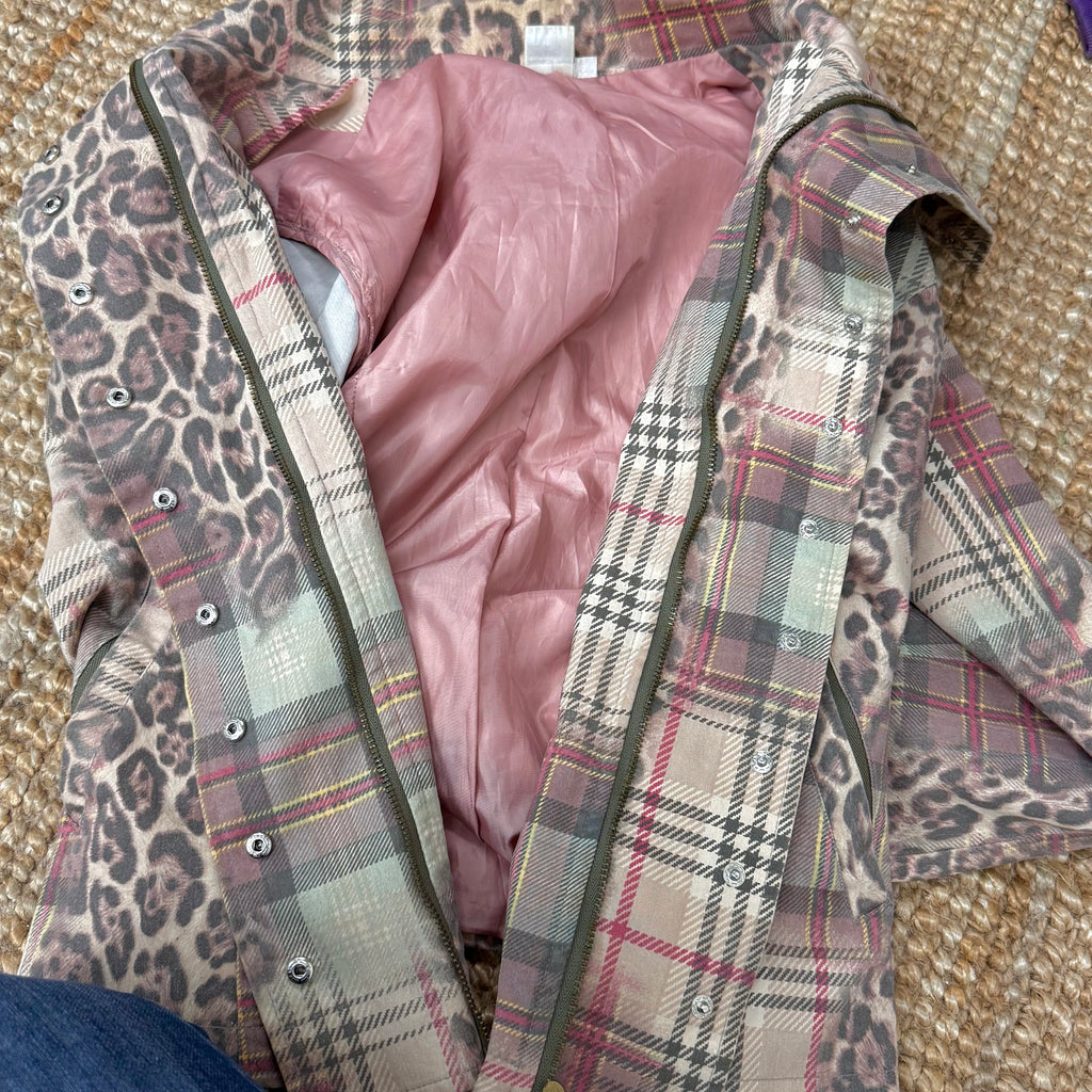 Pink patterned button up jacket