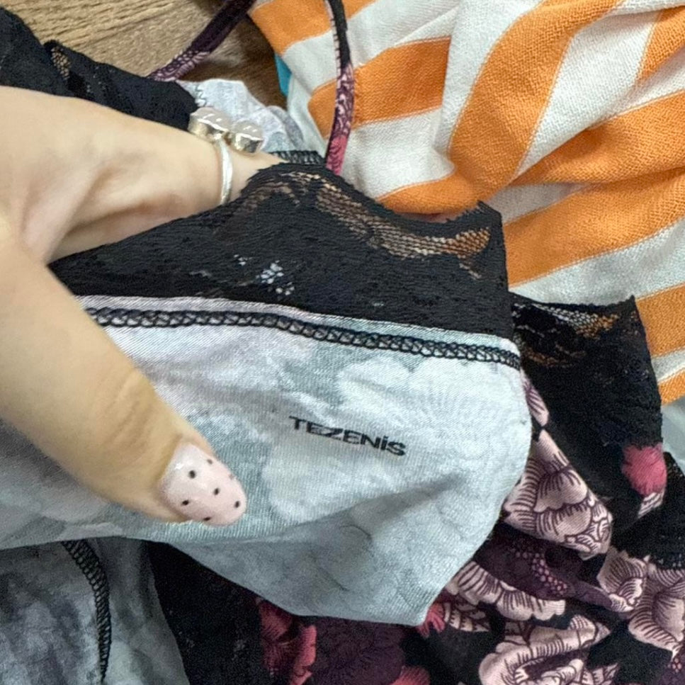 Black and pink floral lace cami top