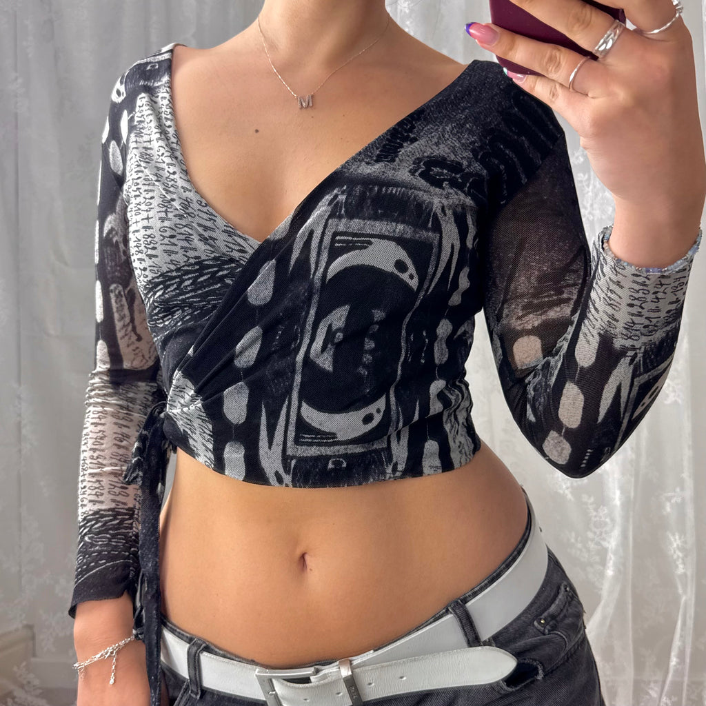 Grey and black graphic wrap around tie top