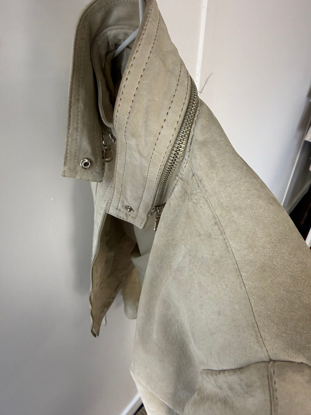 Sand suede cropped jacket