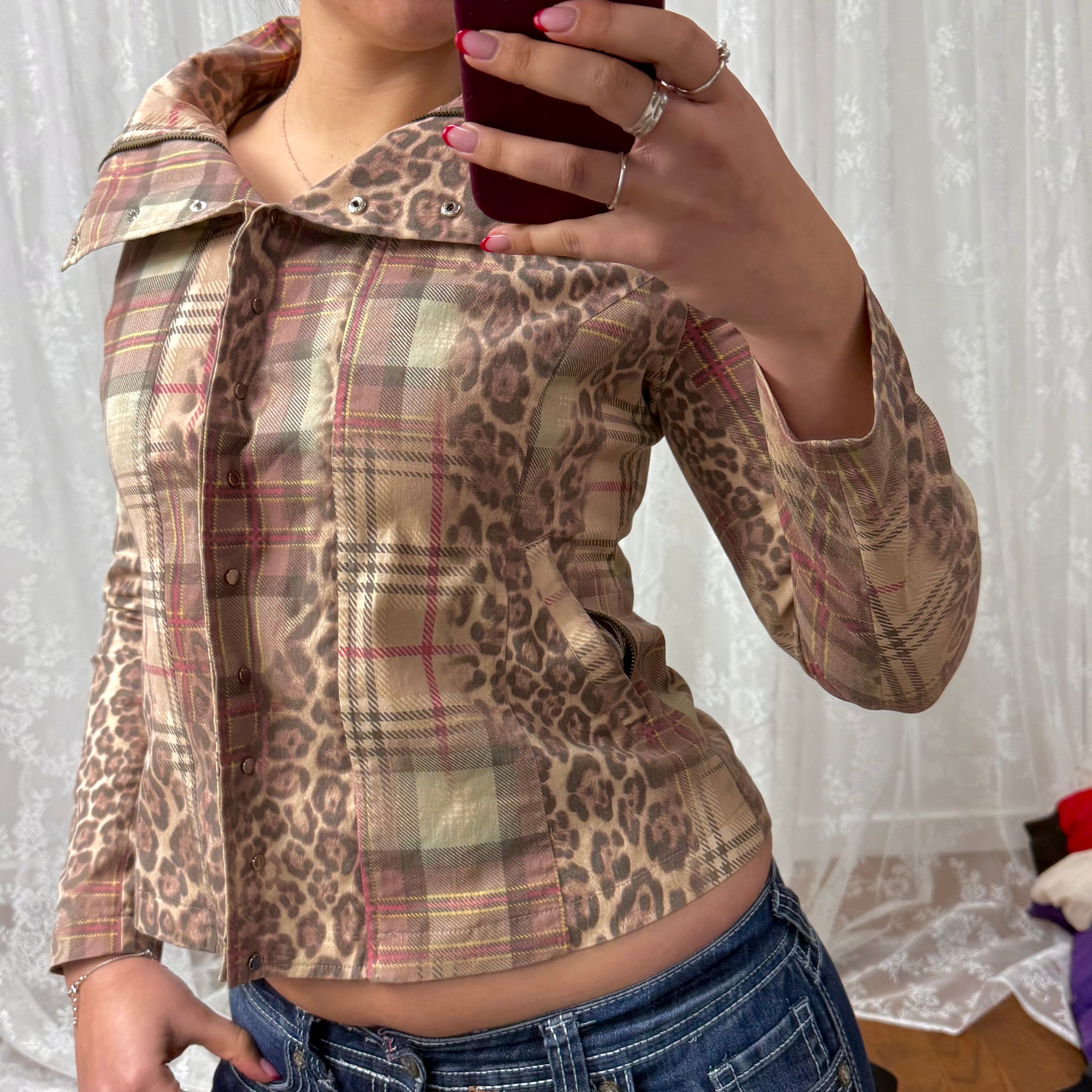 Pink patterned button up jacket