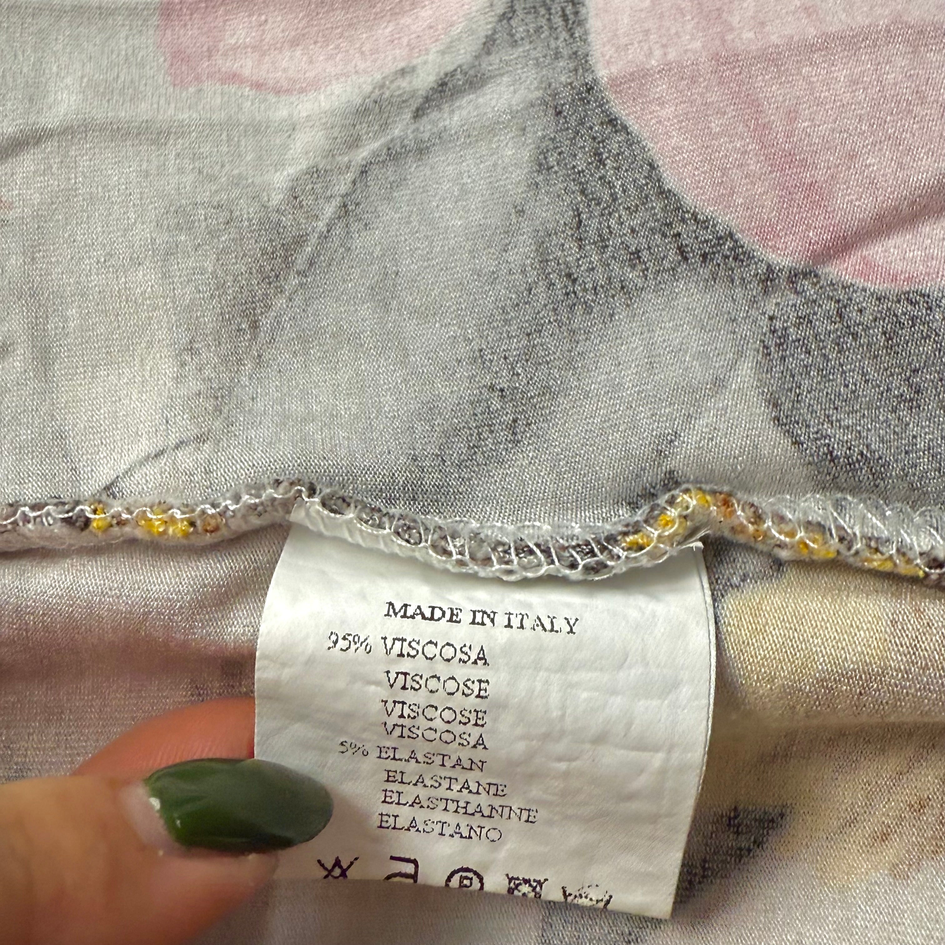 Multicoloured patterned wrap top