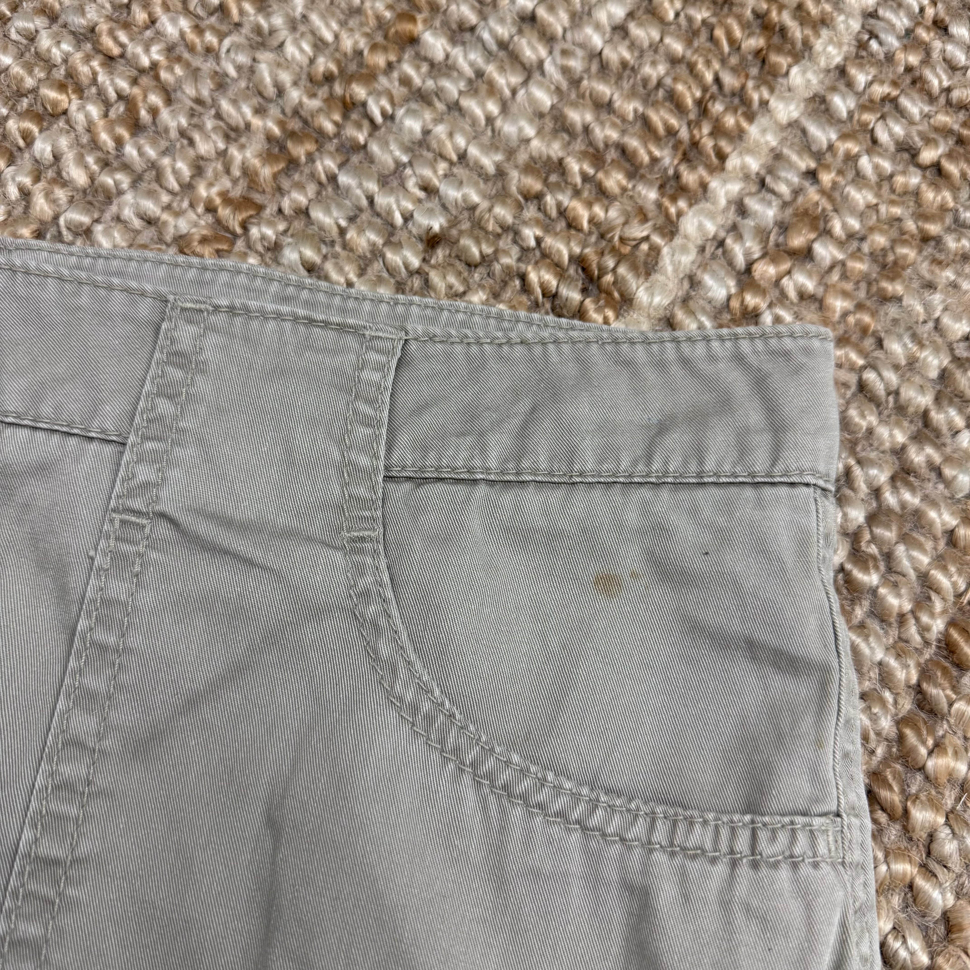 Beige pleated 2000s vintage skirt