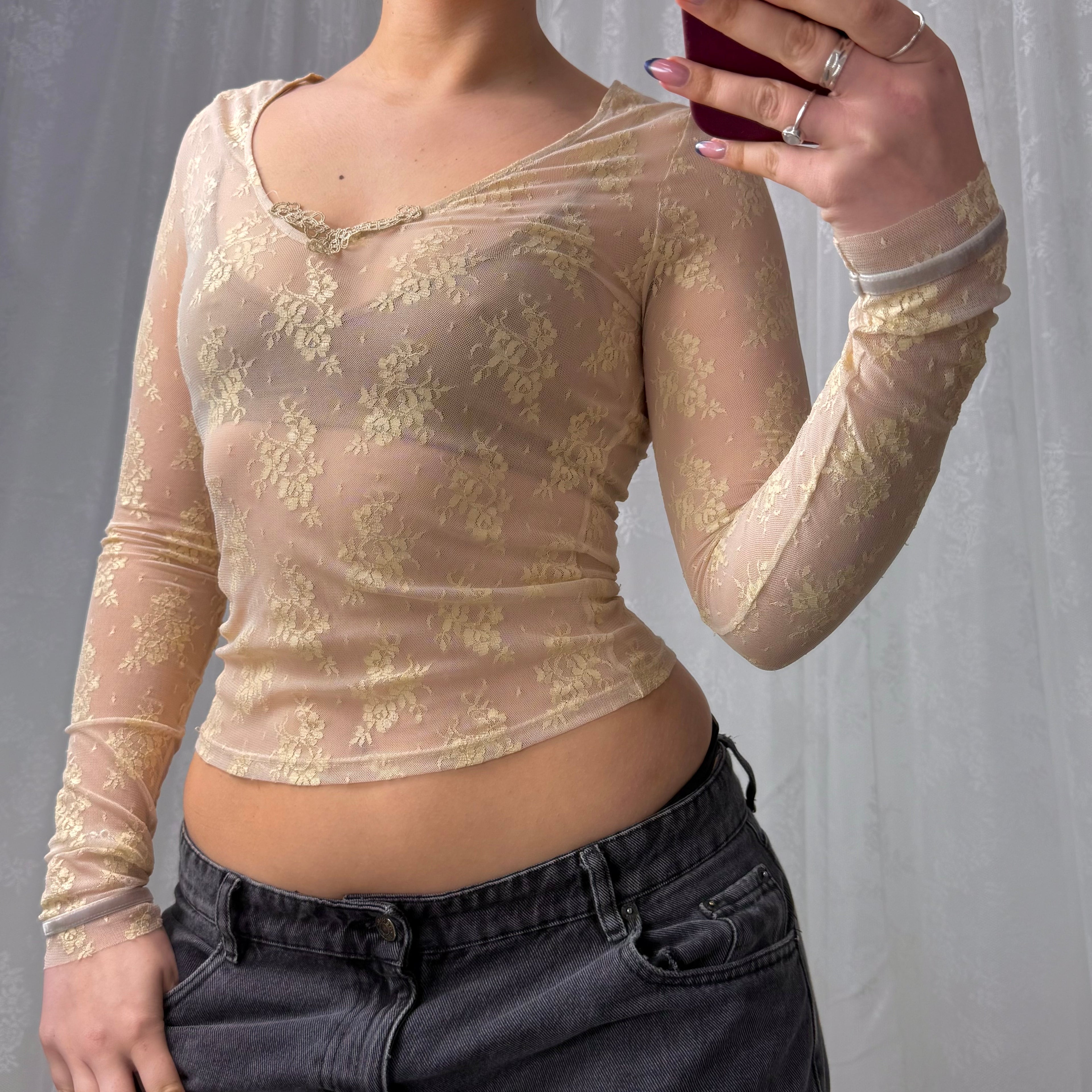 Cream mesh long sleeved detailed top
