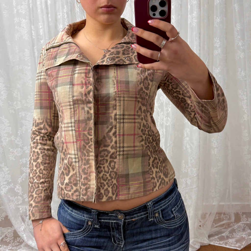 Pink patterned button up jacket