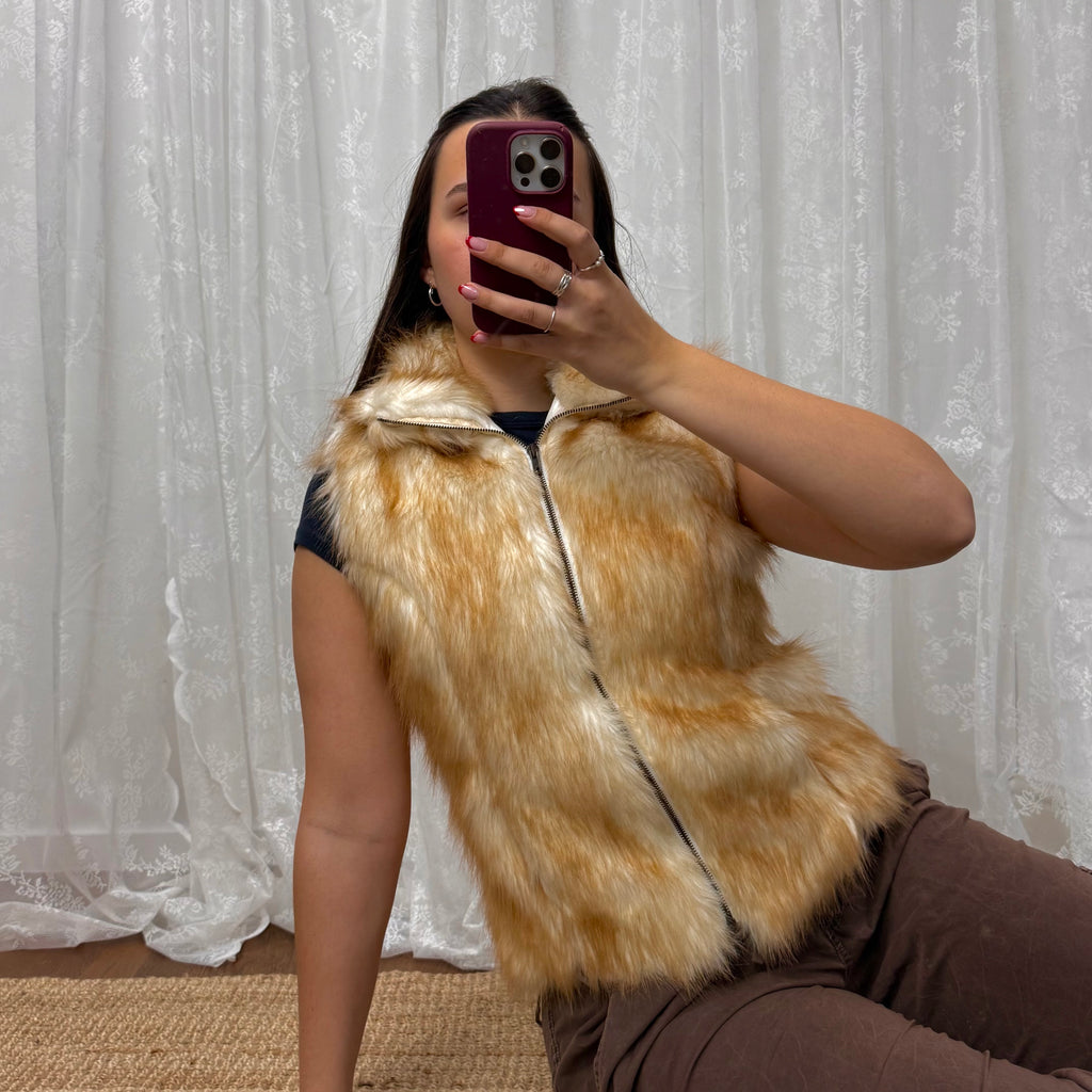 Beige/ginger faux fur gilet