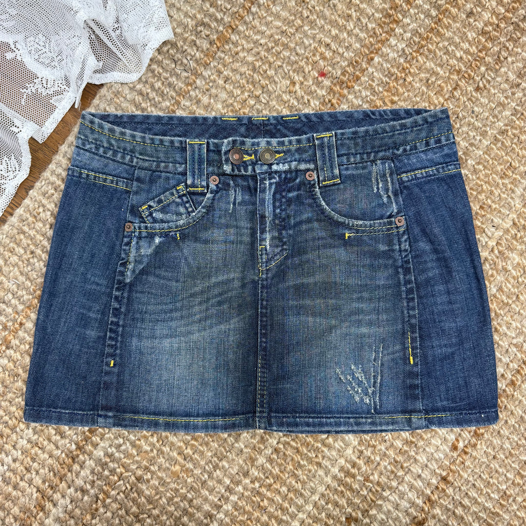 Dark blue denim 2000s vintage mini skirt