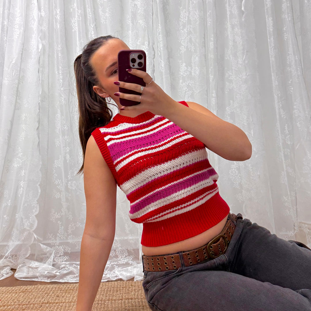 Pink and white knitted short sleeve sweater