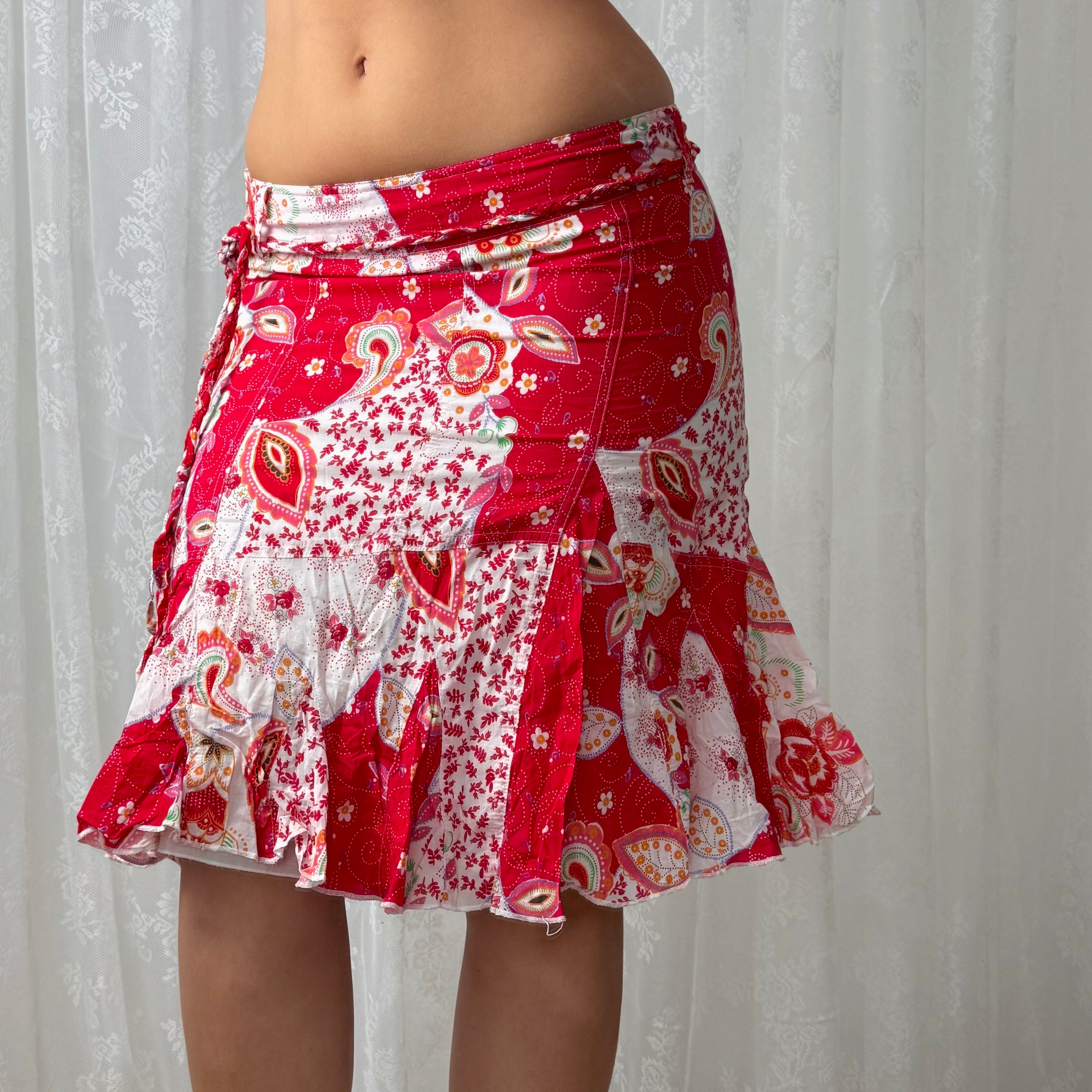White and red patterned midi skirt