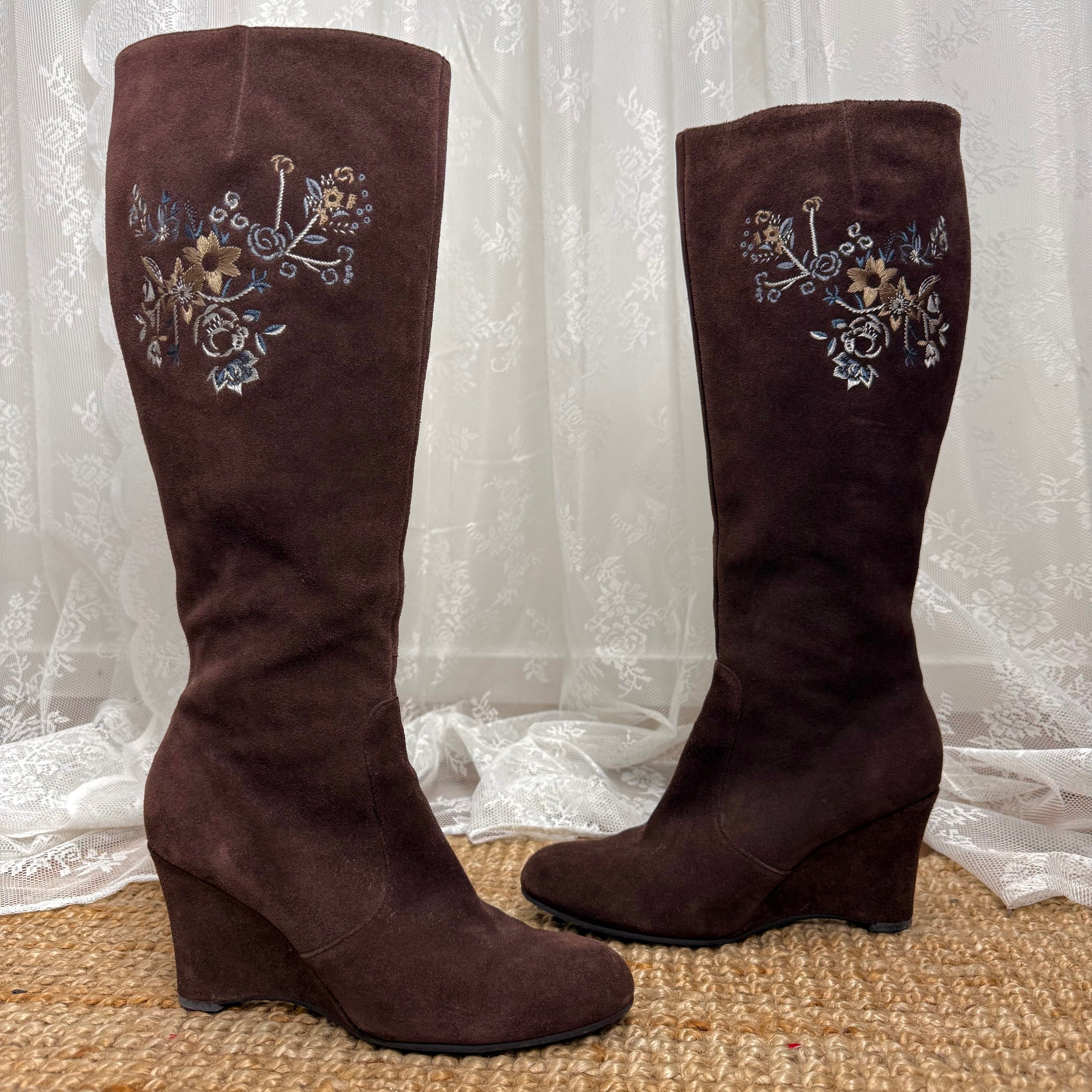 Brown embroided wedge boots