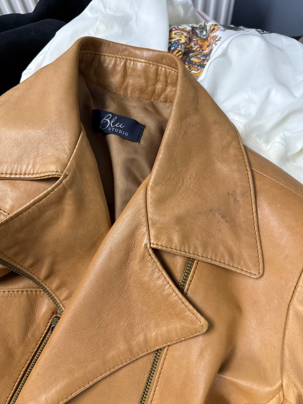 Tan cropped leather jacket with collared detail