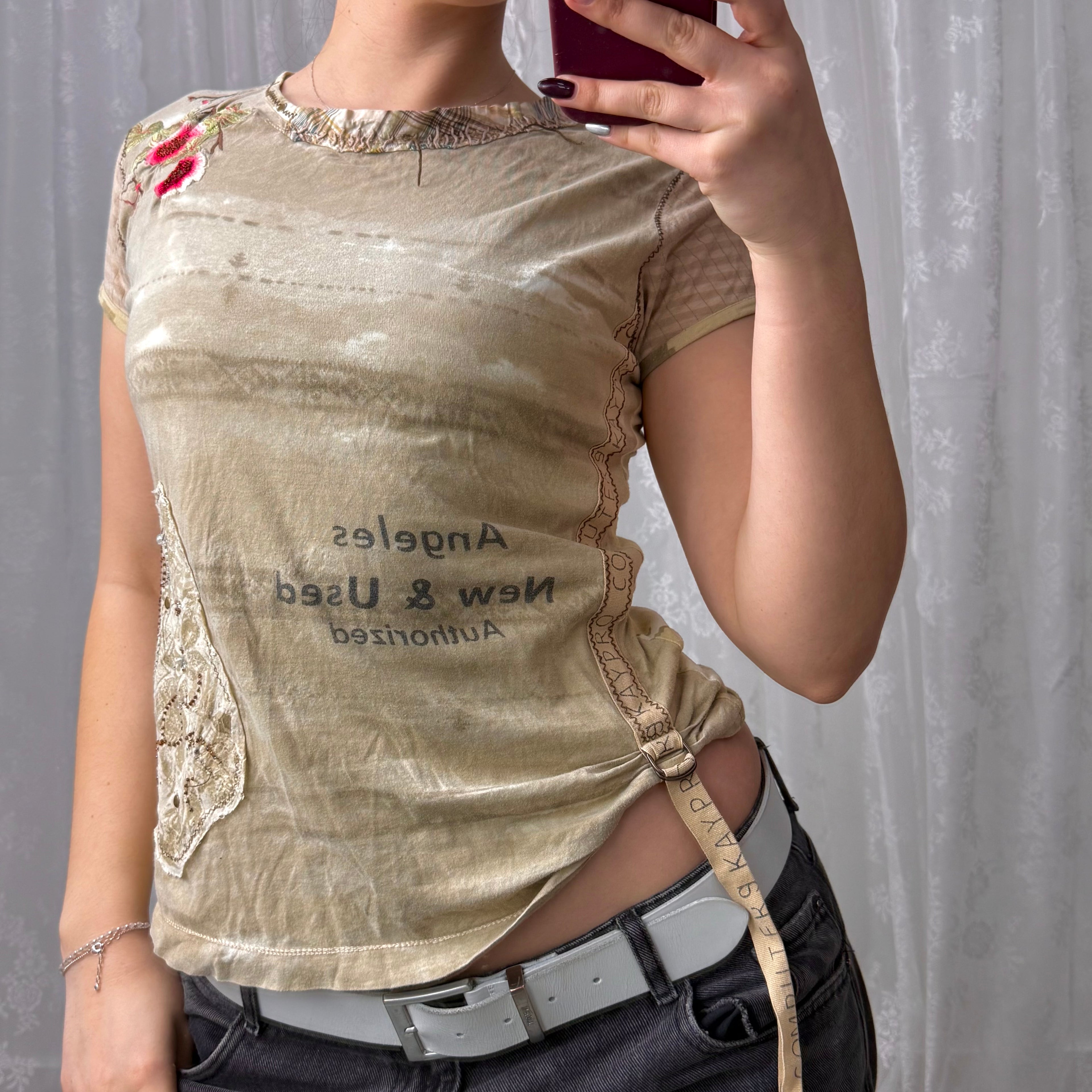 Beige embroided tshirt with ruched detailing