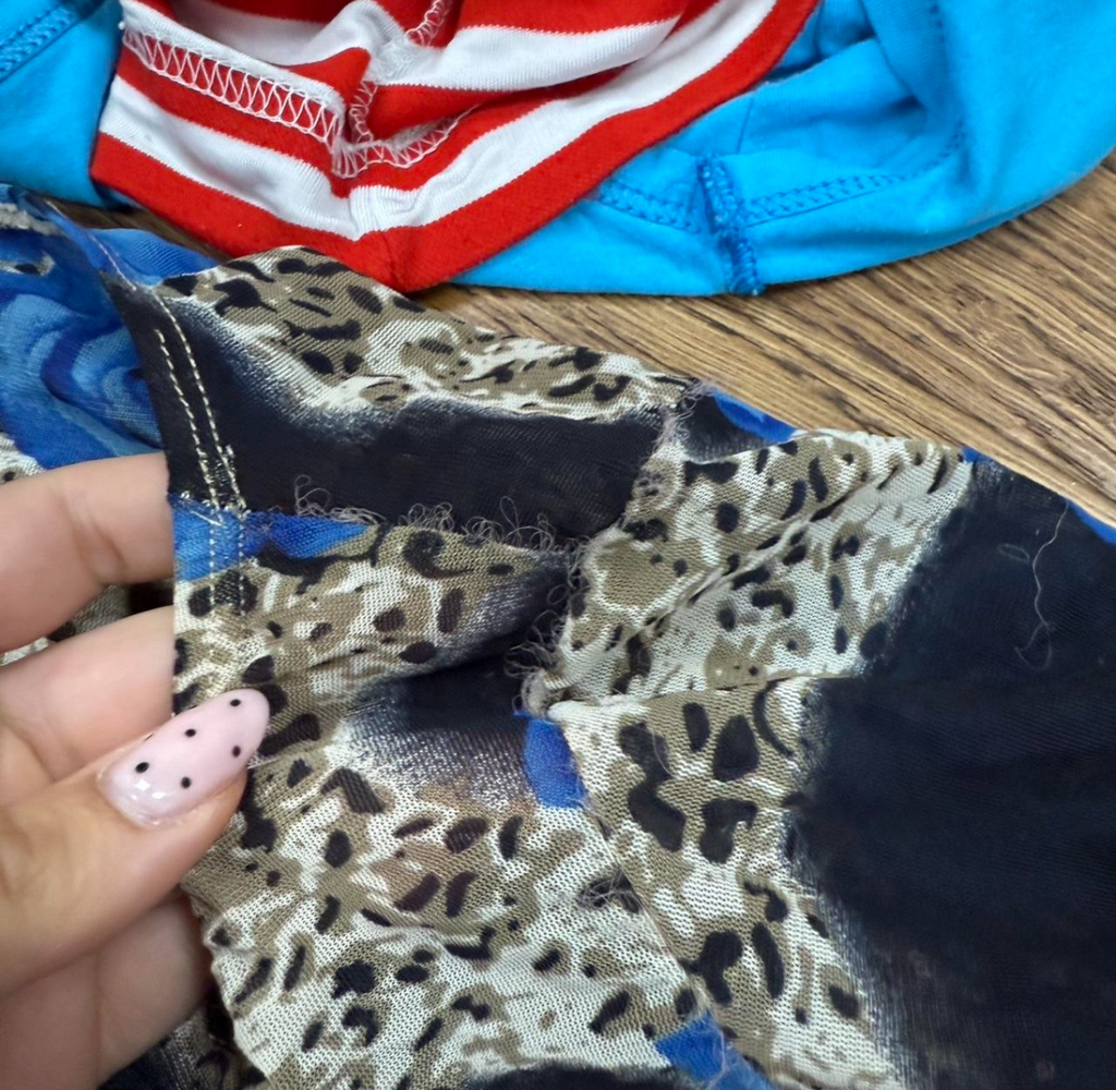 Multicoloured patterned mesh long sleeved top