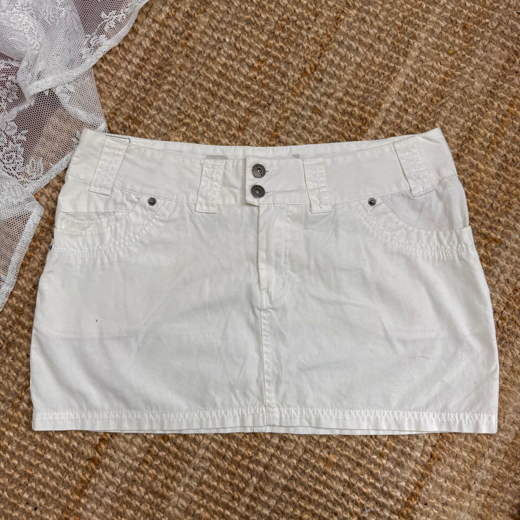 White low waisted denim mini skirt