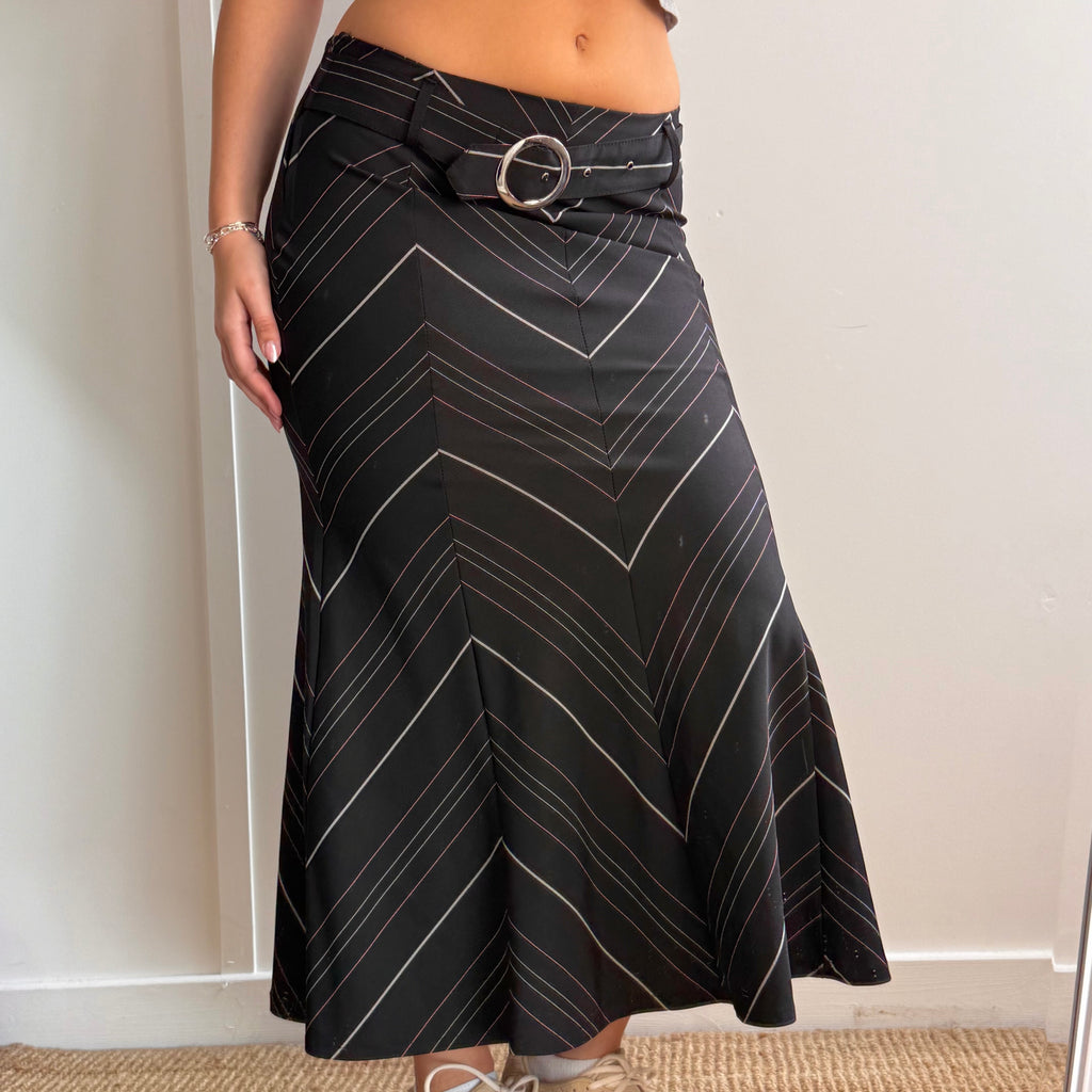 Black detailed buckle maxi skirt with pink detailing