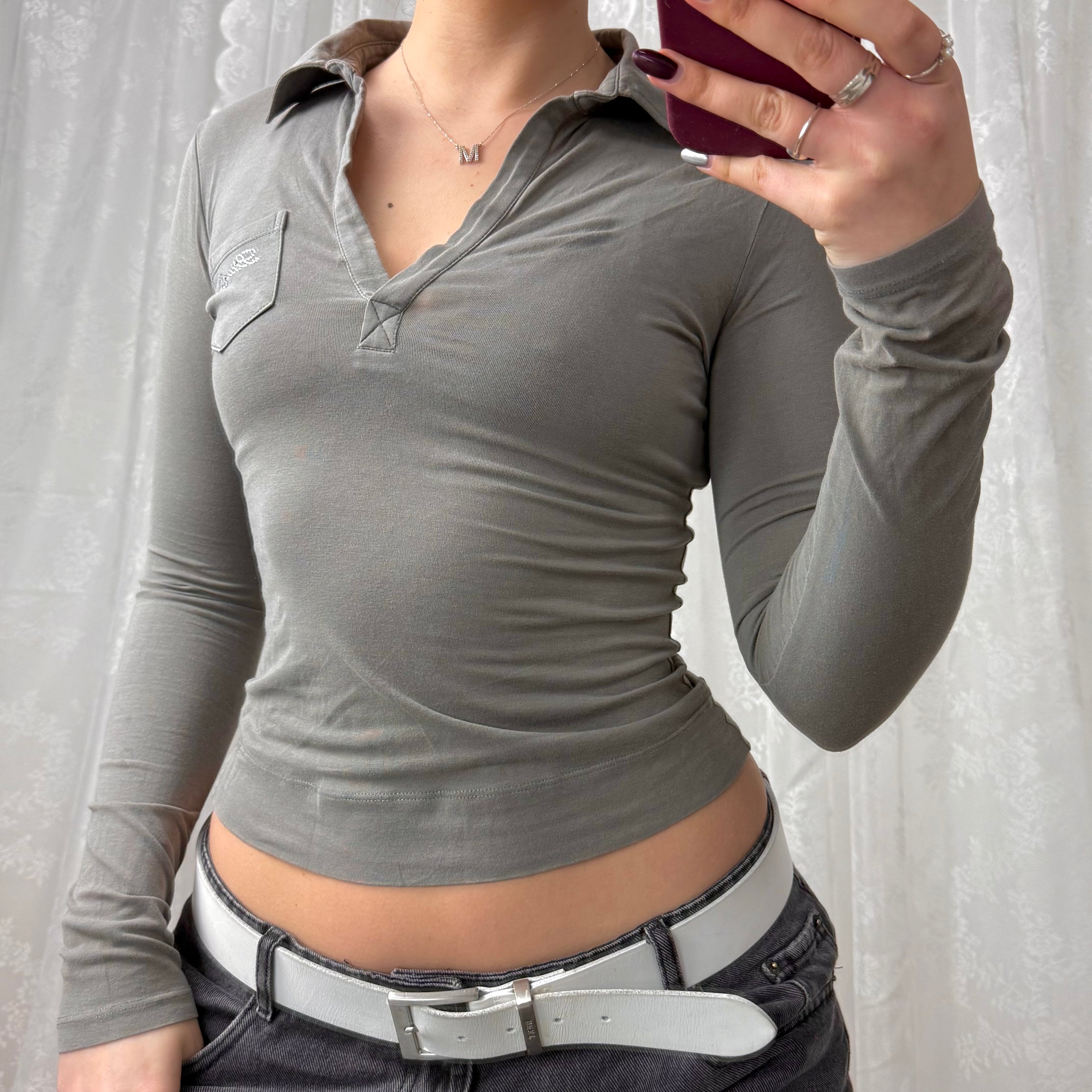 Grey v neck collared long sleeved top